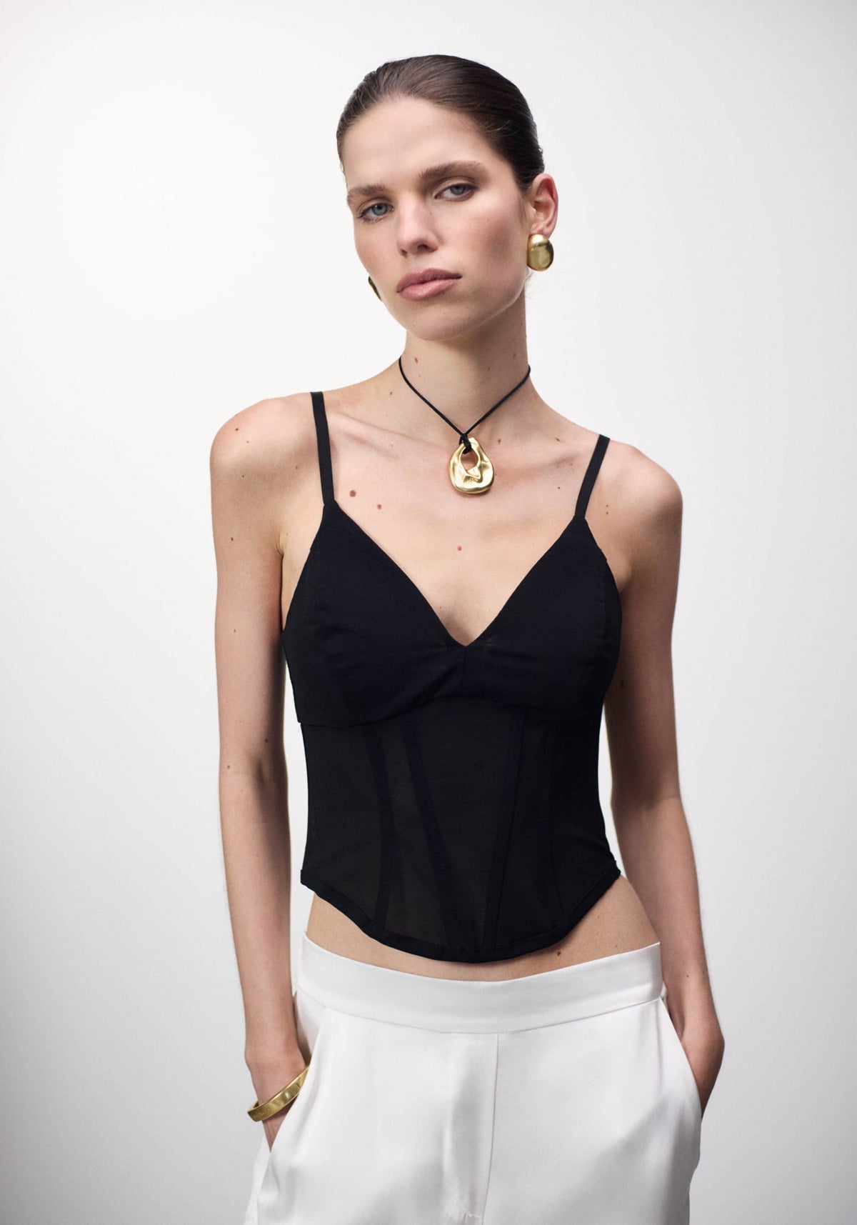 OMEGA BUSTIER